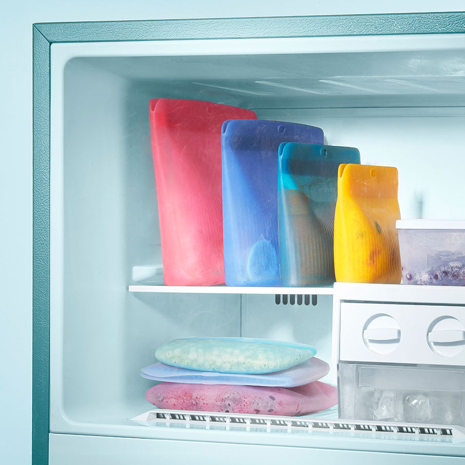 ultimative schlanke silikontasche mittelgroß transparentes aquamarin